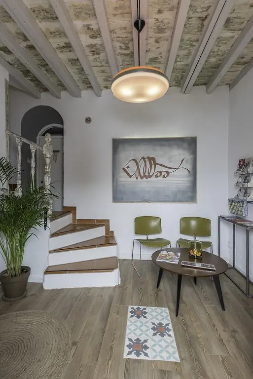 לינה וארוחת בוקר מארבלה Tribeca B&B Boutique